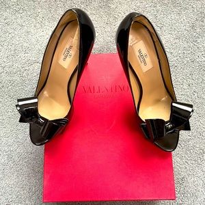 Valentino Bow Peep Toe Pumps
